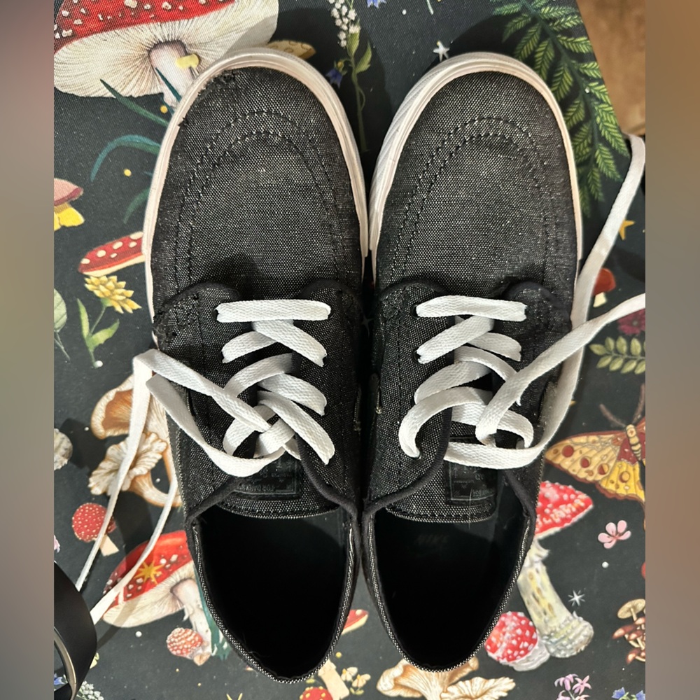 Nike sb Janoski men’s 9.5